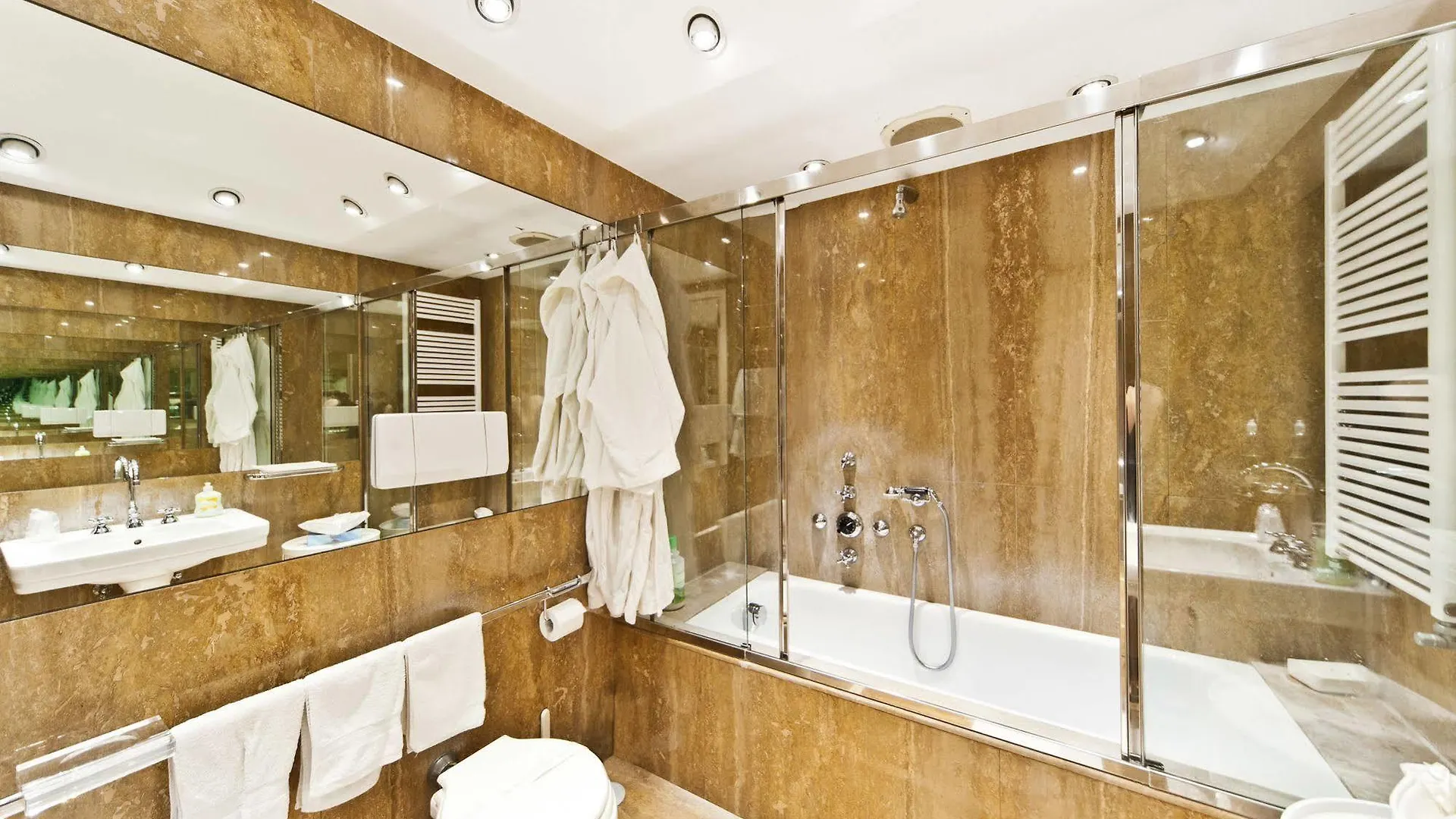 Very Central Apartment In Historical 1600 Palace With Lift A Few Min Walk From San Marco Square Benátky Itálie
